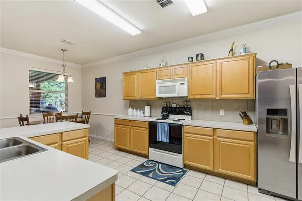 $419,900 | 5325 Sonoma Drive, Fort Worth, TX 76244