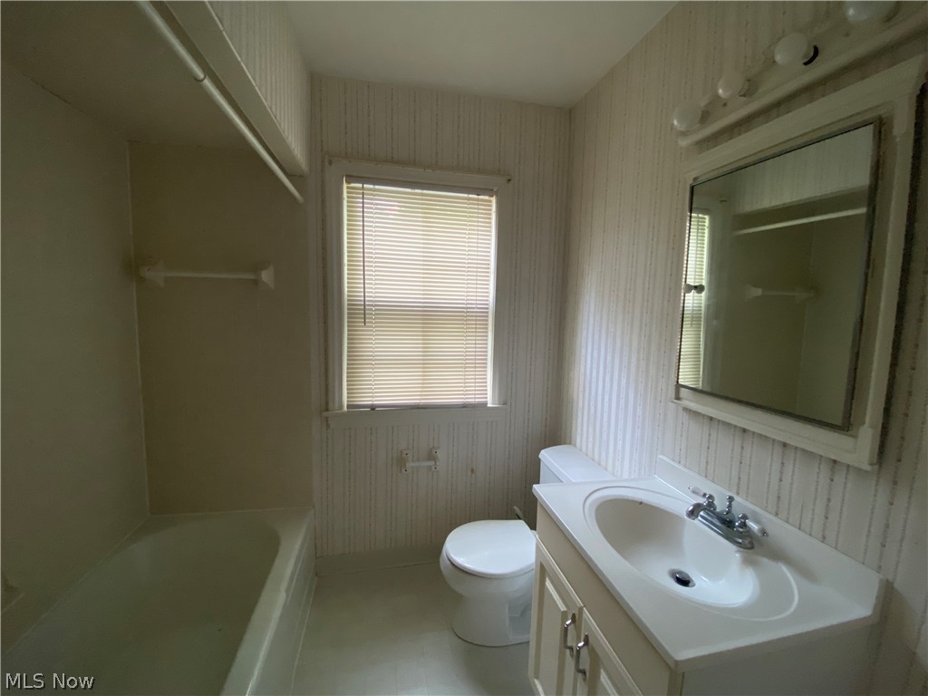 1519 Laclede Road South Euclid, OH 44121 - Photo 14 of 32