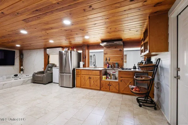 $110,000 | 348 Lakeview Road, Ridgeland, MS 39157