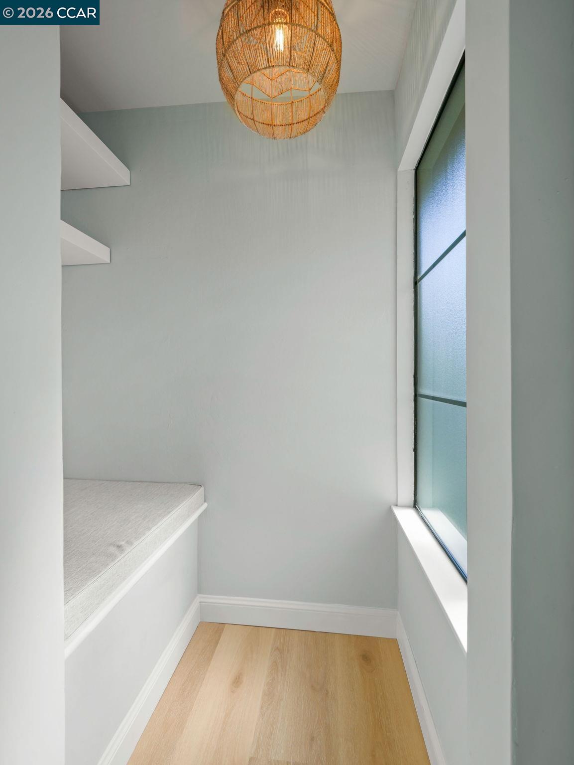 1622 San Luis Road Walnut Creek, CA 94597 - Photo 25 of 29 a bathroom with a tub and window