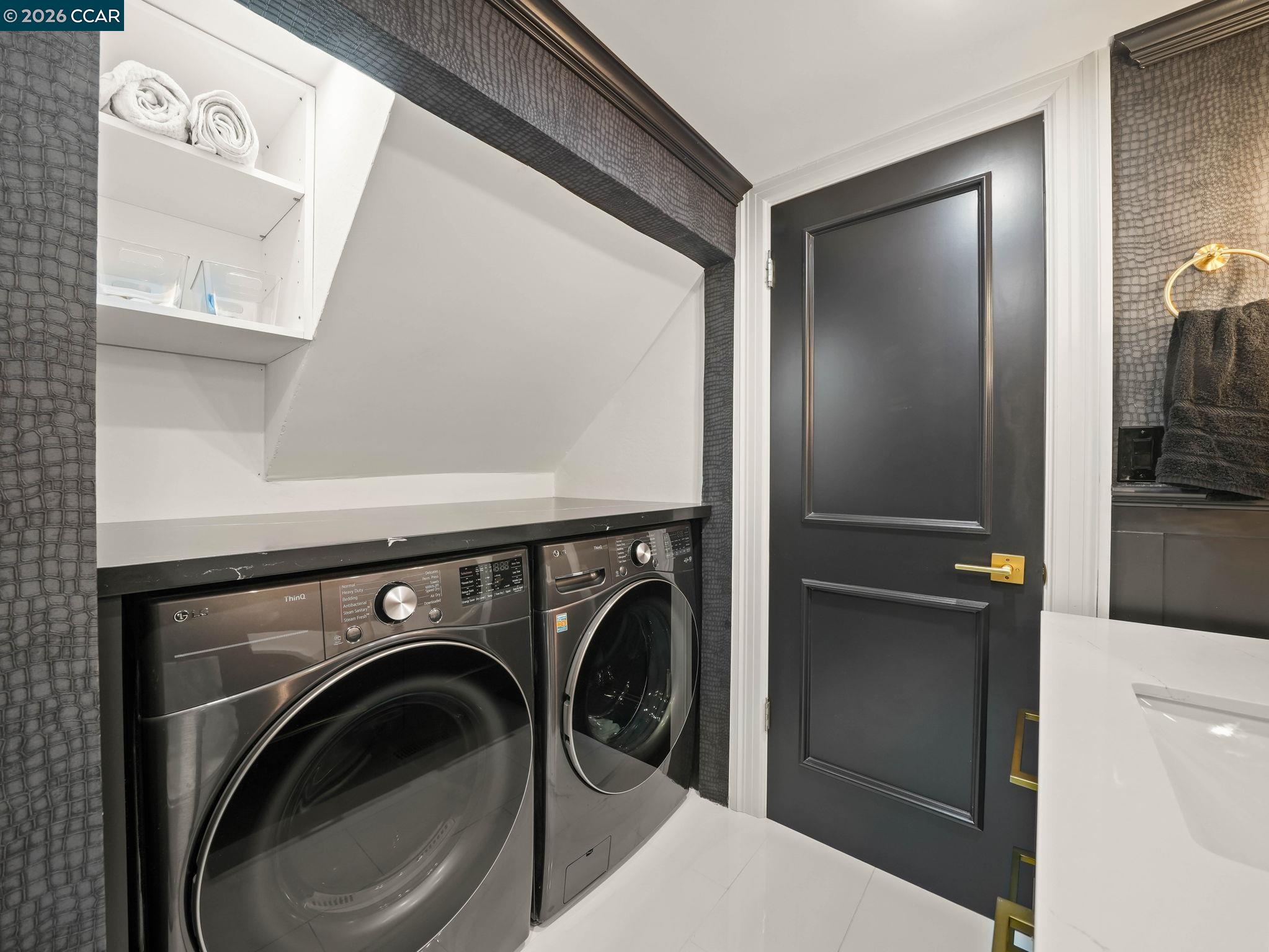 1622 San Luis Road Walnut Creek, CA 94597 - Photo 8 of 29 a utility room with dryer and washer