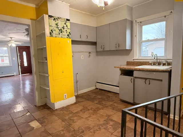 $65,000 | 5417 10th Avenue, Moline, IL 61265