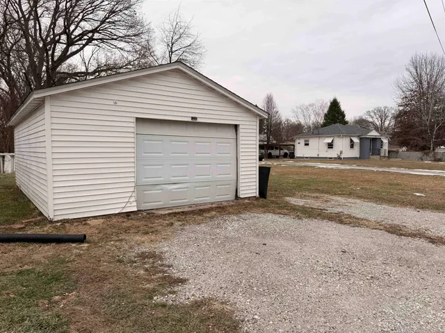 $65,000 | 5417 10th Avenue, Moline, IL 61265
