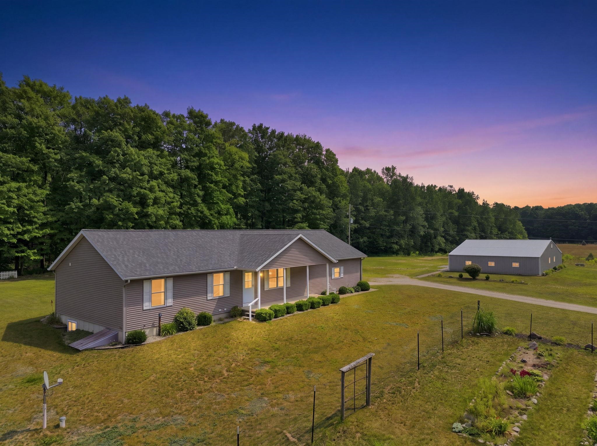 275 South 35 Road Cadillac, MI 49601 - Photo 1 of 47 1949376-d6fdb369-55e5-4bfc-86cd-06e4a6c2ed48.JPG