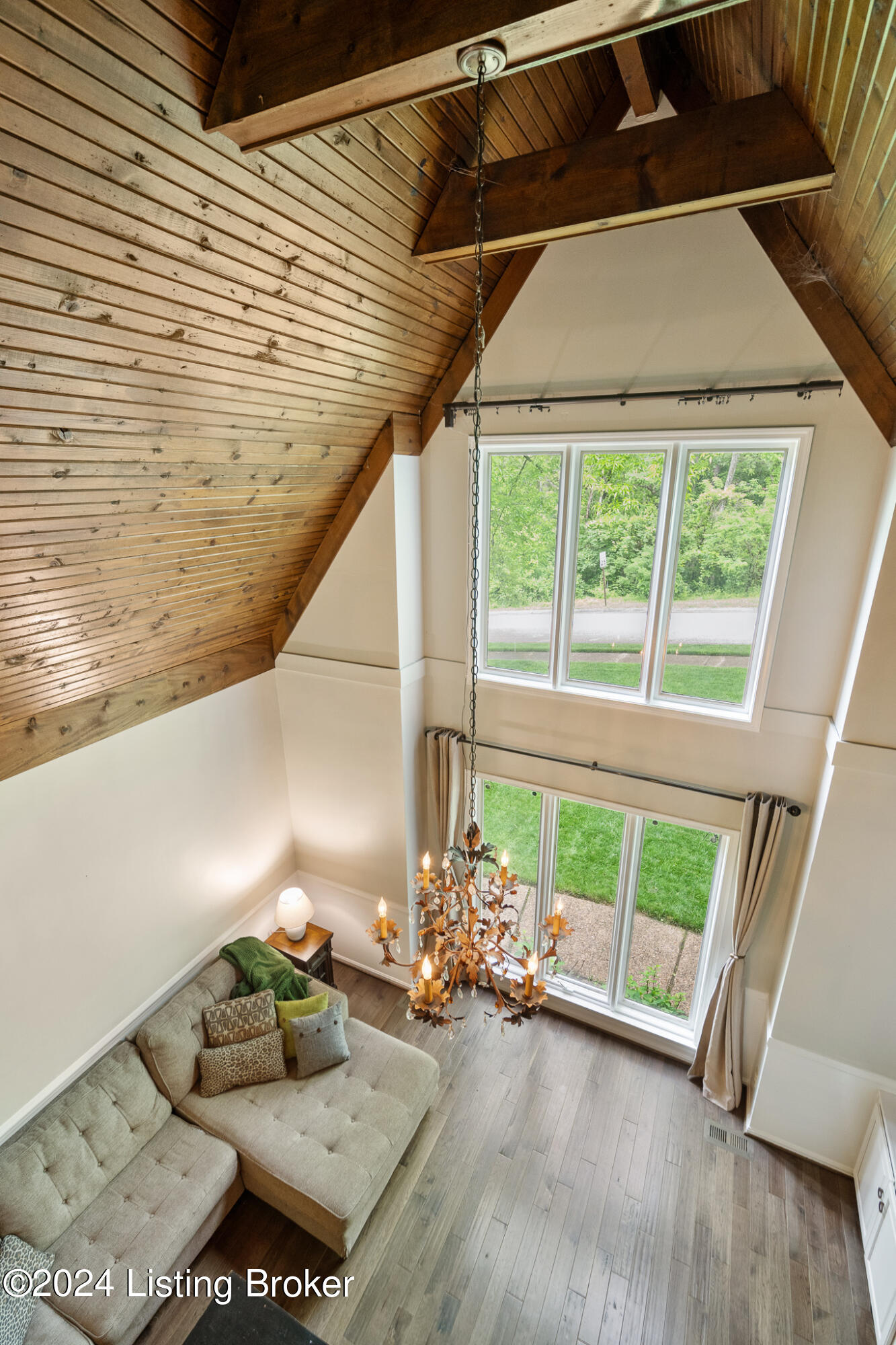 2312 Fallsview Road Louisville, KY 40207 - Photo 22 of 63 2312 Fallsview Rd-28
