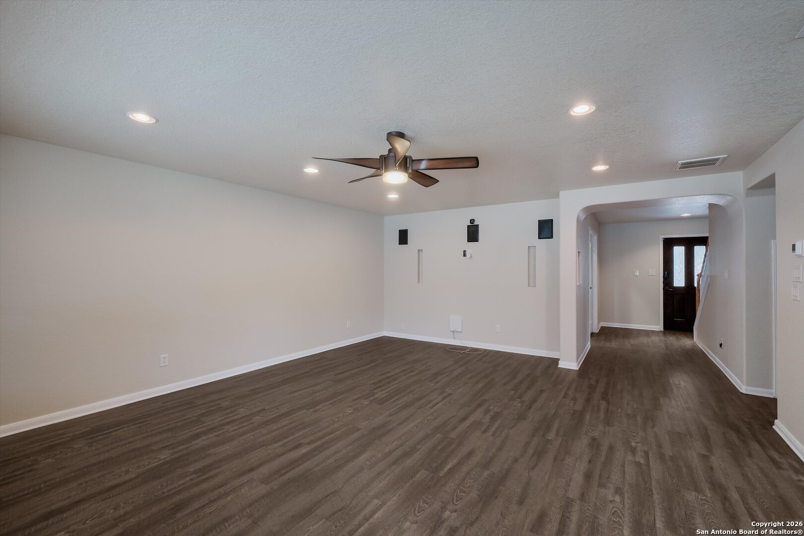 233 Springtree Trail Cibolo, TX 78108 - Photo 8 of 31