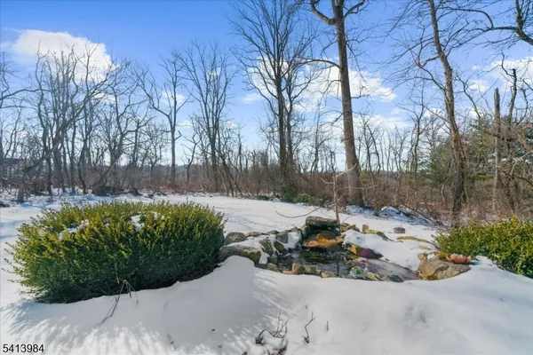 $825,000 | 205 Hogan Court, Asbury, NJ 08802