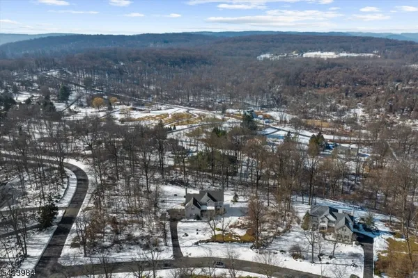 $825,000 | 205 Hogan Court, Asbury, NJ 08802