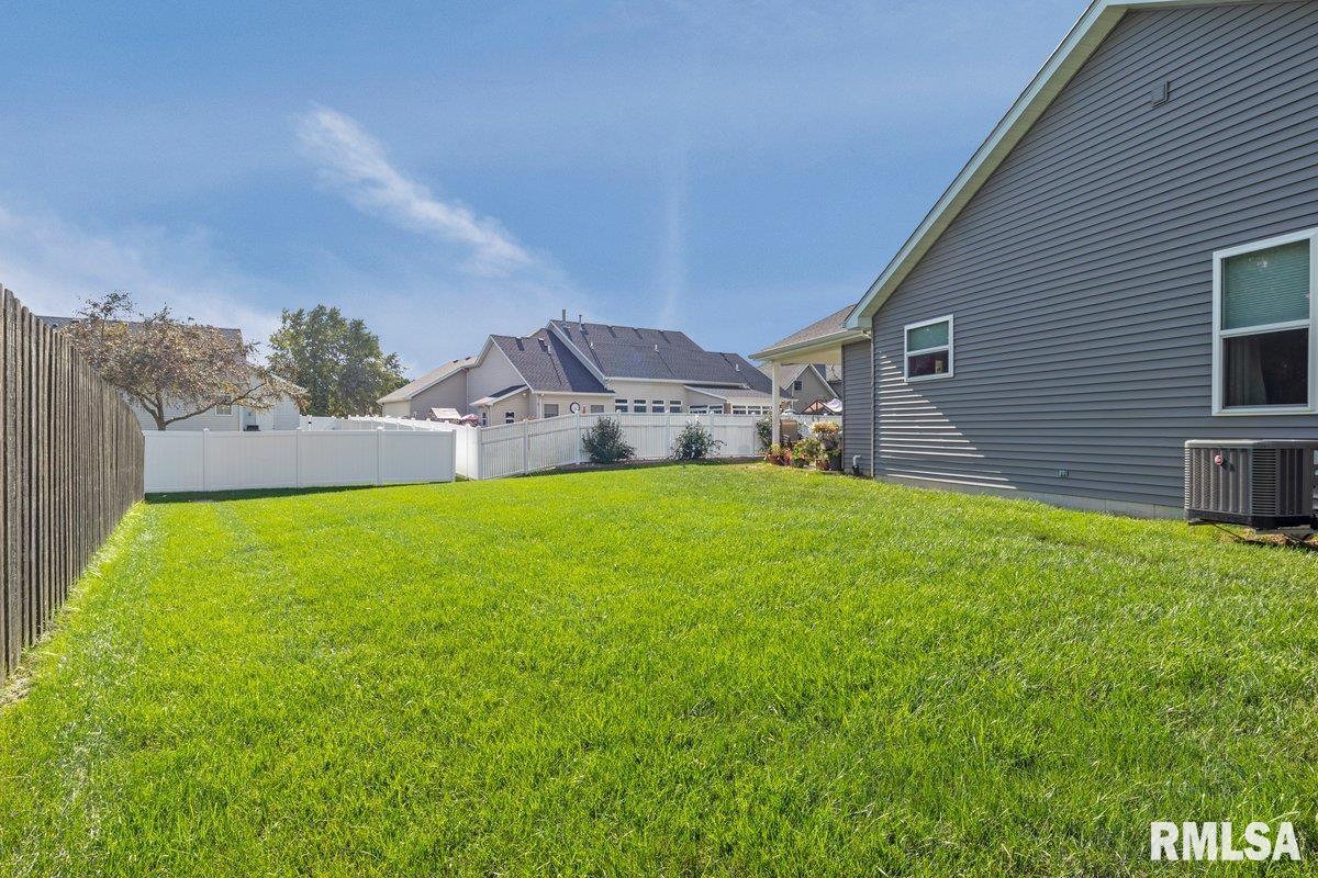 1701 Providence Lane Springfield, IL 62711 - Photo 32 of 41