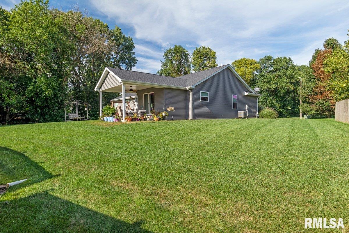 1701 Providence Lane Springfield, IL 62711 - Photo 33 of 41