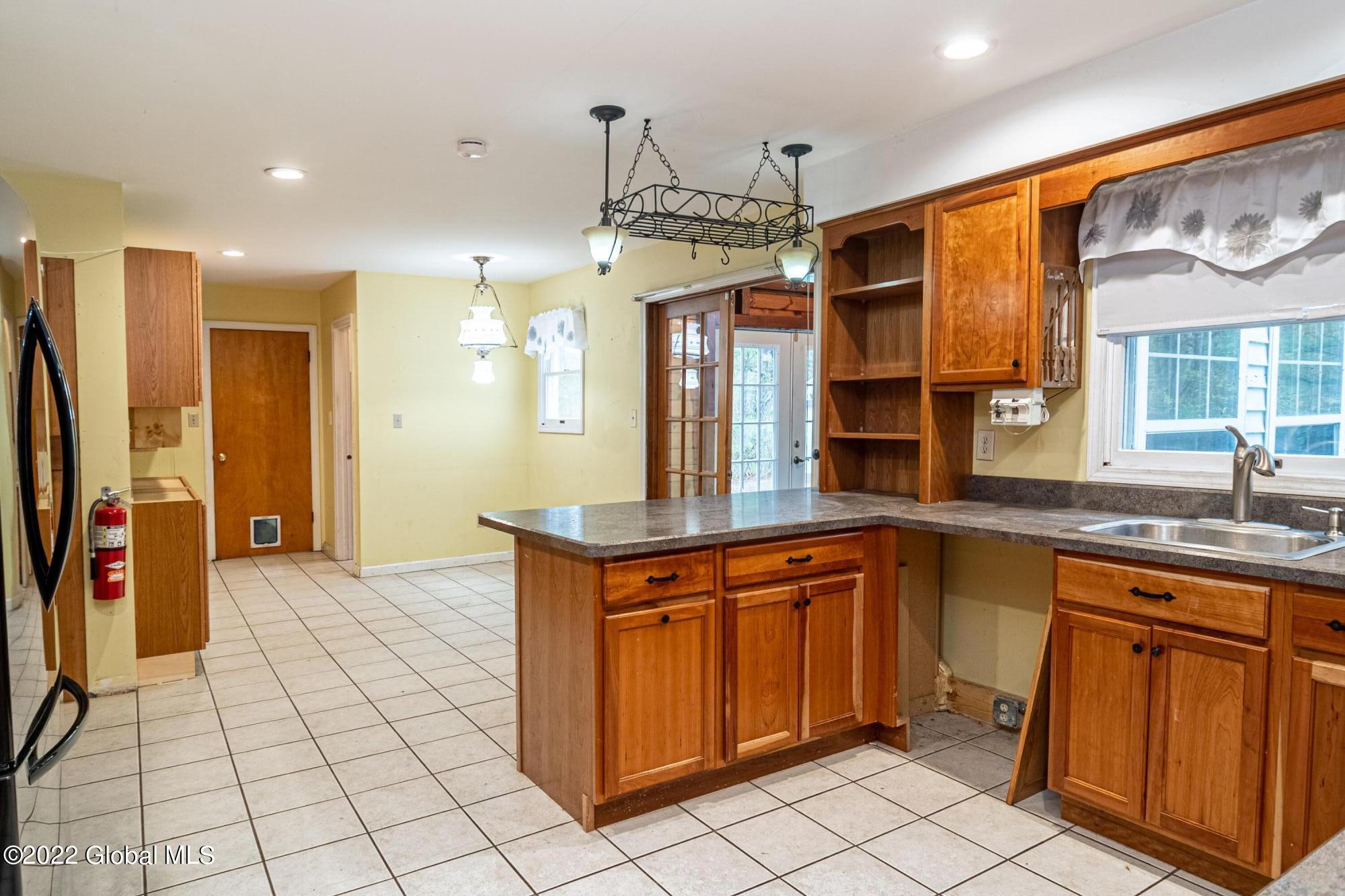 75 Ashdown Road Ballston Lake, NY 12019 - Photo 11 of 47 11