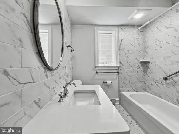 $2,000 | 1 Pennsylvania Avenue, Unit 1, Wayne, PA 19087