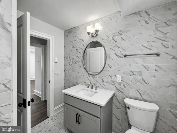 $2,000 | 1 Pennsylvania Avenue, Unit 1, Wayne, PA 19087