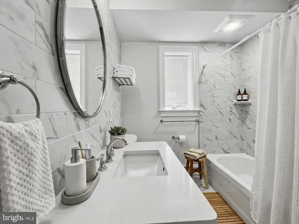 $2,000 | 1 Pennsylvania Avenue, Unit 1, Wayne, PA 19087