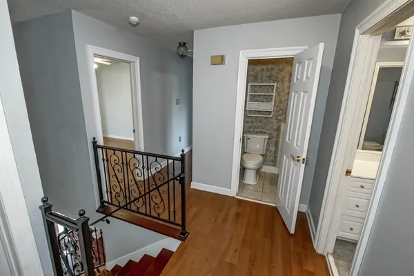 $525,000 | 4804 Chateau Drive, Metairie, LA 70002