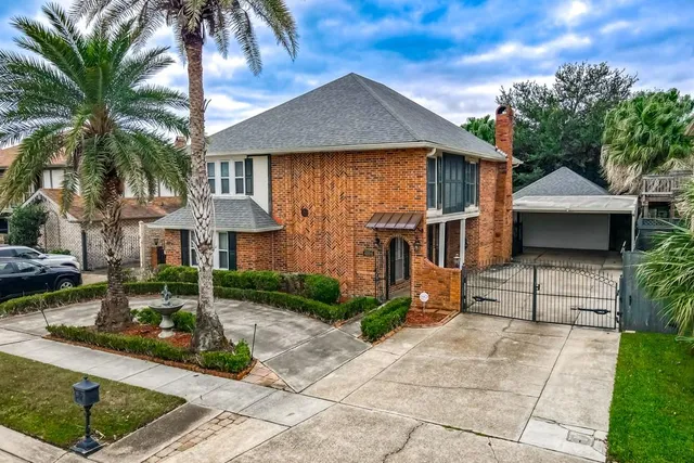 $550,000 | 4804 Chateau Drive, Metairie, LA 70002