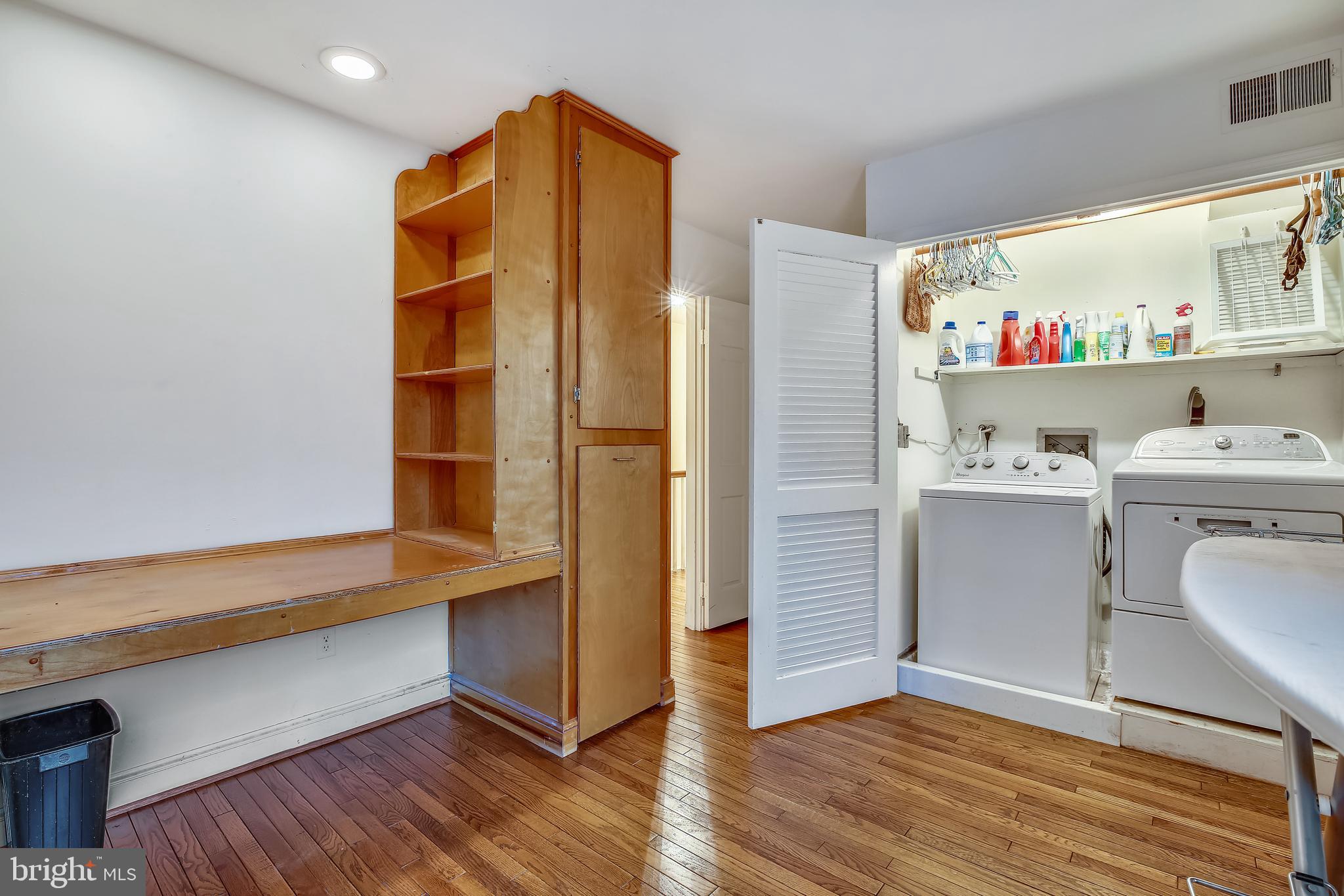 11781 Gainsborough Road Potomac, MD 20854 - Photo 41 of 65 Huge Laundry Room - space to add another bath