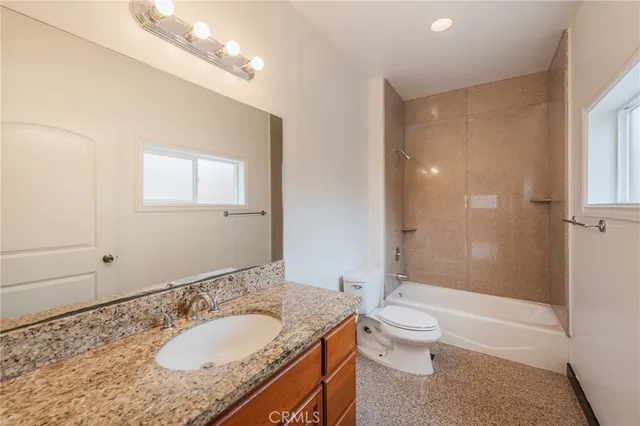 $5,190 | 11963 Manor Drive, Unit B, Hawthorne, CA 90250