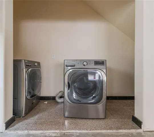 $5,190 | 11963 Manor Drive, Unit B, Hawthorne, CA 90250