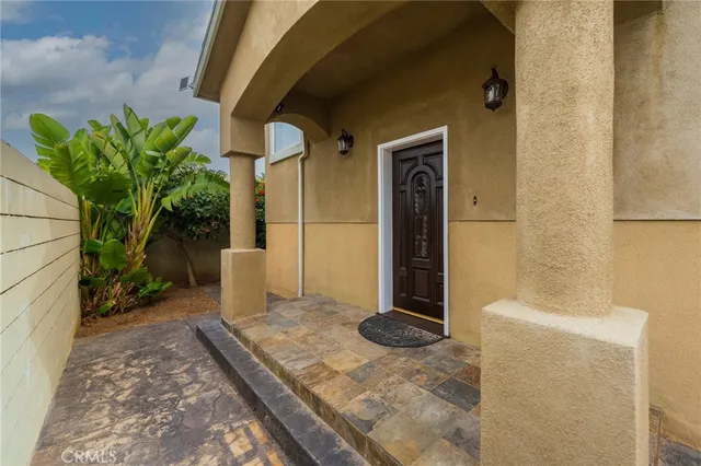 $5,190 | 11963 Manor Drive, Unit B, Hawthorne, CA 90250