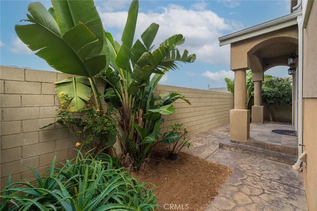 $5,190 | 11963 Manor Drive, Unit B, Hawthorne, CA 90250