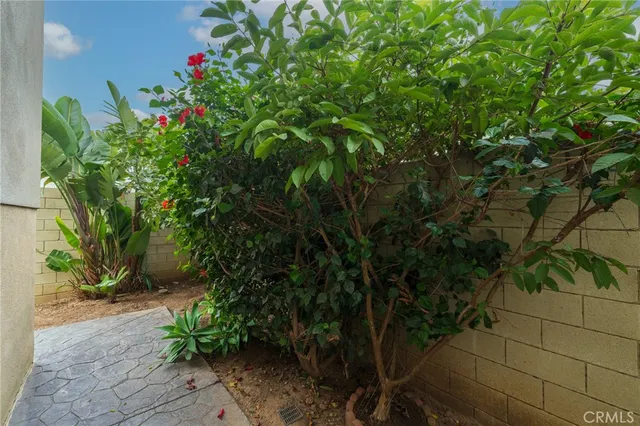 $5,190 | 11963 Manor Drive, Unit B, Hawthorne, CA 90250