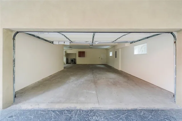 $5,190 | 11963 Manor Drive, Unit B, Hawthorne, CA 90250