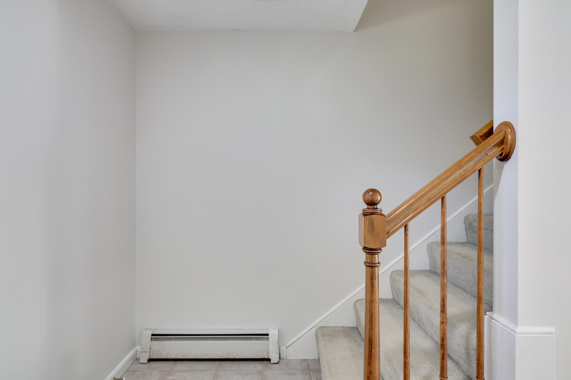 7 Yearling Run Road Buzzards Bay, MA 02532 - Photo 23 of 55 a view of entryway with wooden floor