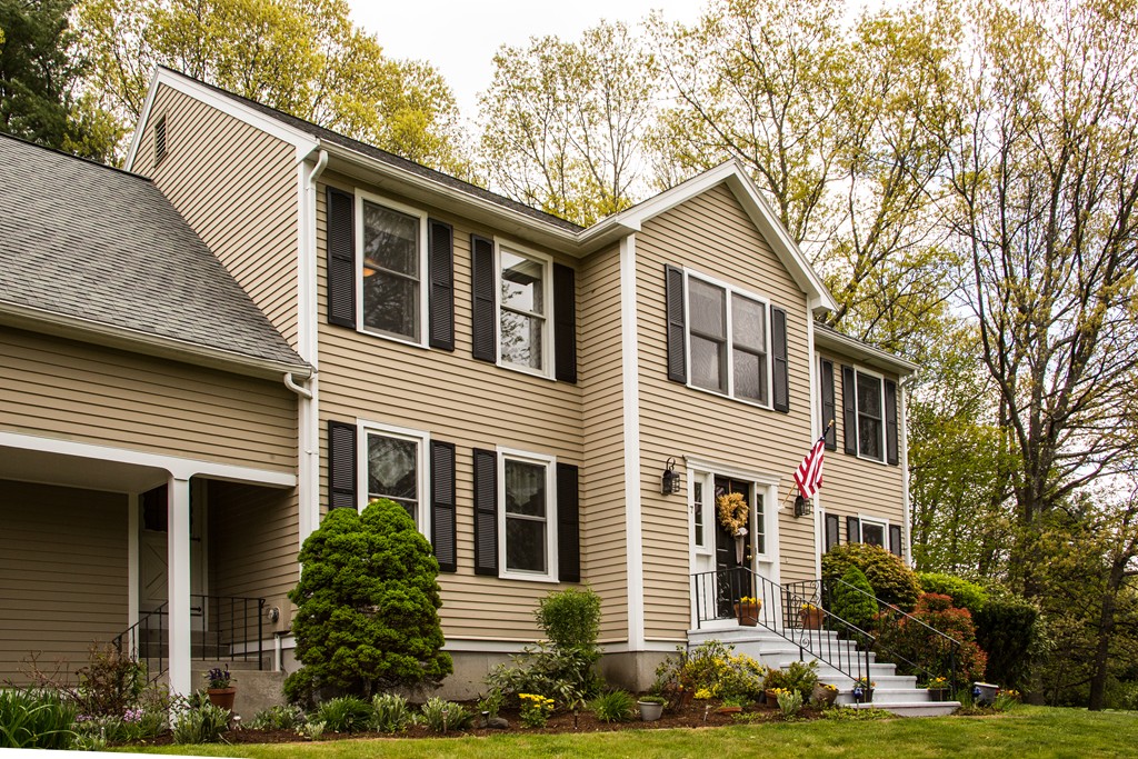 7 Wayside Road Westborough, MA 01581 - Photo 3 of 30 Gallery Image 3