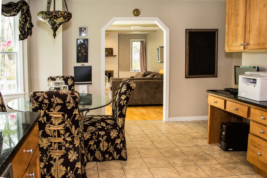 7 Wayside Road Westborough, MA 01581 - Photo 9 of 30 Gallery Image 9
