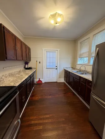 $1,200 | 829 Ferdinand Avenue Southwest, Roanoke, VA 24016