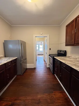 $1,200 | 829 Ferdinand Avenue Southwest, Roanoke, VA 24016