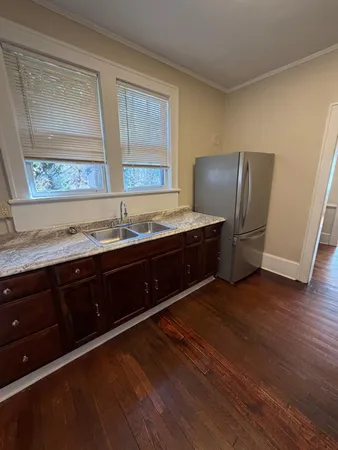 $1,200 | 829 Ferdinand Avenue Southwest, Roanoke, VA 24016