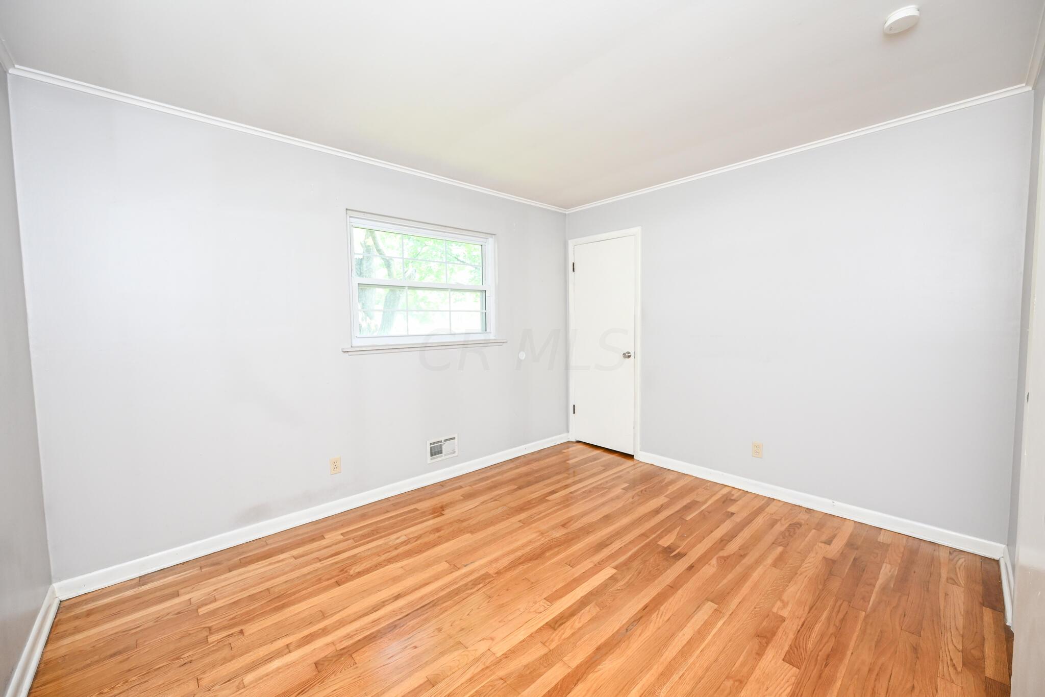 2261 Zollinger Road Columbus, OH 43221 - Photo 19 of 29 Bedroom