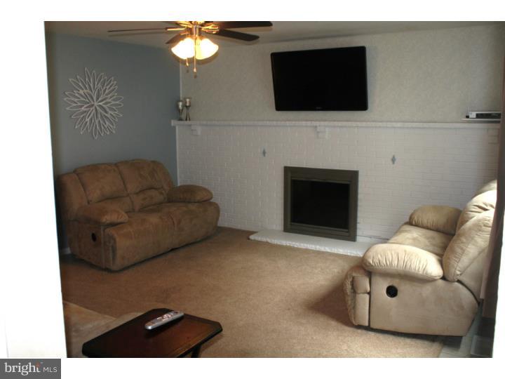 61 Freedom Road Sewell, NJ 08080 - Photo 13 of 25 Family Room