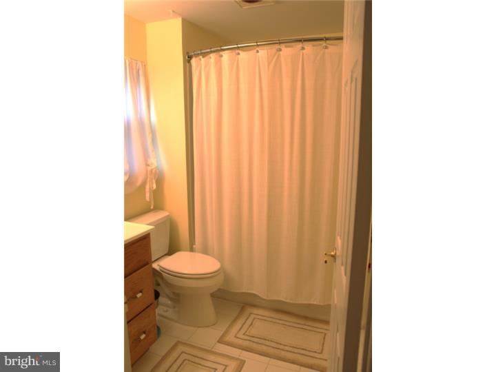 61 Freedom Road Sewell, NJ 08080 - Photo 22 of 25 Bathroom