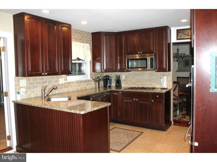 61 Freedom Road Sewell, NJ 08080 - Photo 6 of 25 Kitchen
