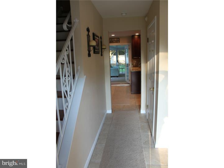 61 Freedom Road Sewell, NJ 08080 - Photo 9 of 25 Hallway