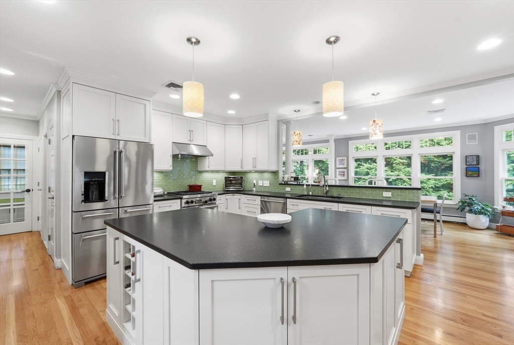 36 Upland Road Needham, MA 02492 - Photo 6 of 40