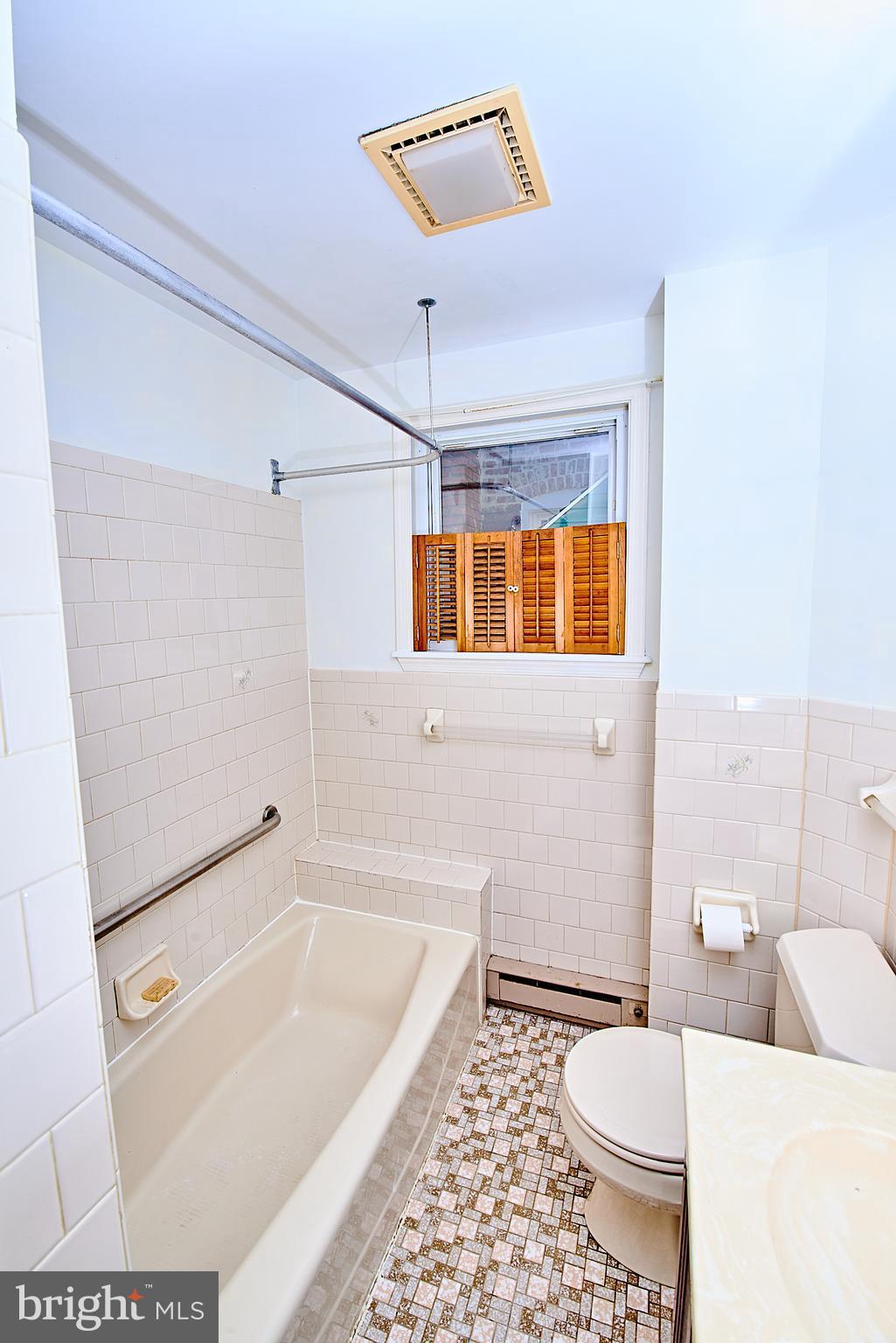3908 Falls Road Baltimore, MD 21211 - Photo 18 of 21 Bath