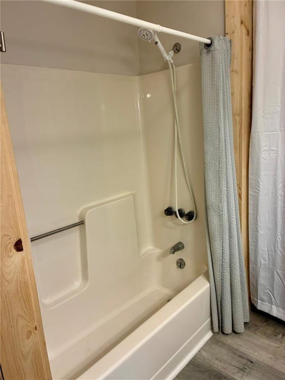 123 Hemlock Lane Utica, PA 16362 - Photo 14 of 30 a bathroom with a tub and a shower