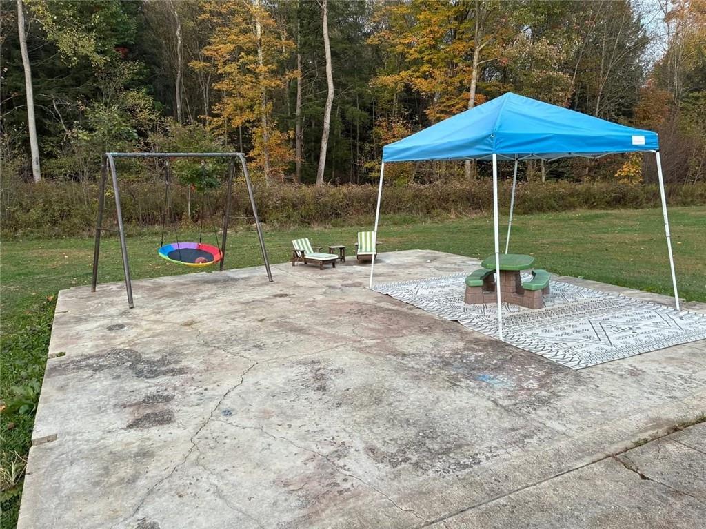 123 Hemlock Lane Utica, PA 16362 - Photo 29 of 30 a view of a park with a slide