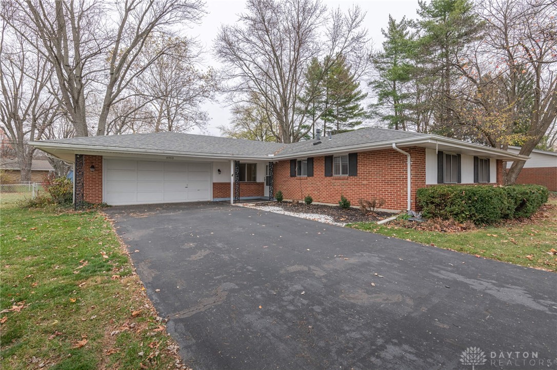 5355 Red Coach Road Centerville, OH 45429 - Photo 2 of 28 Gallery Image 2