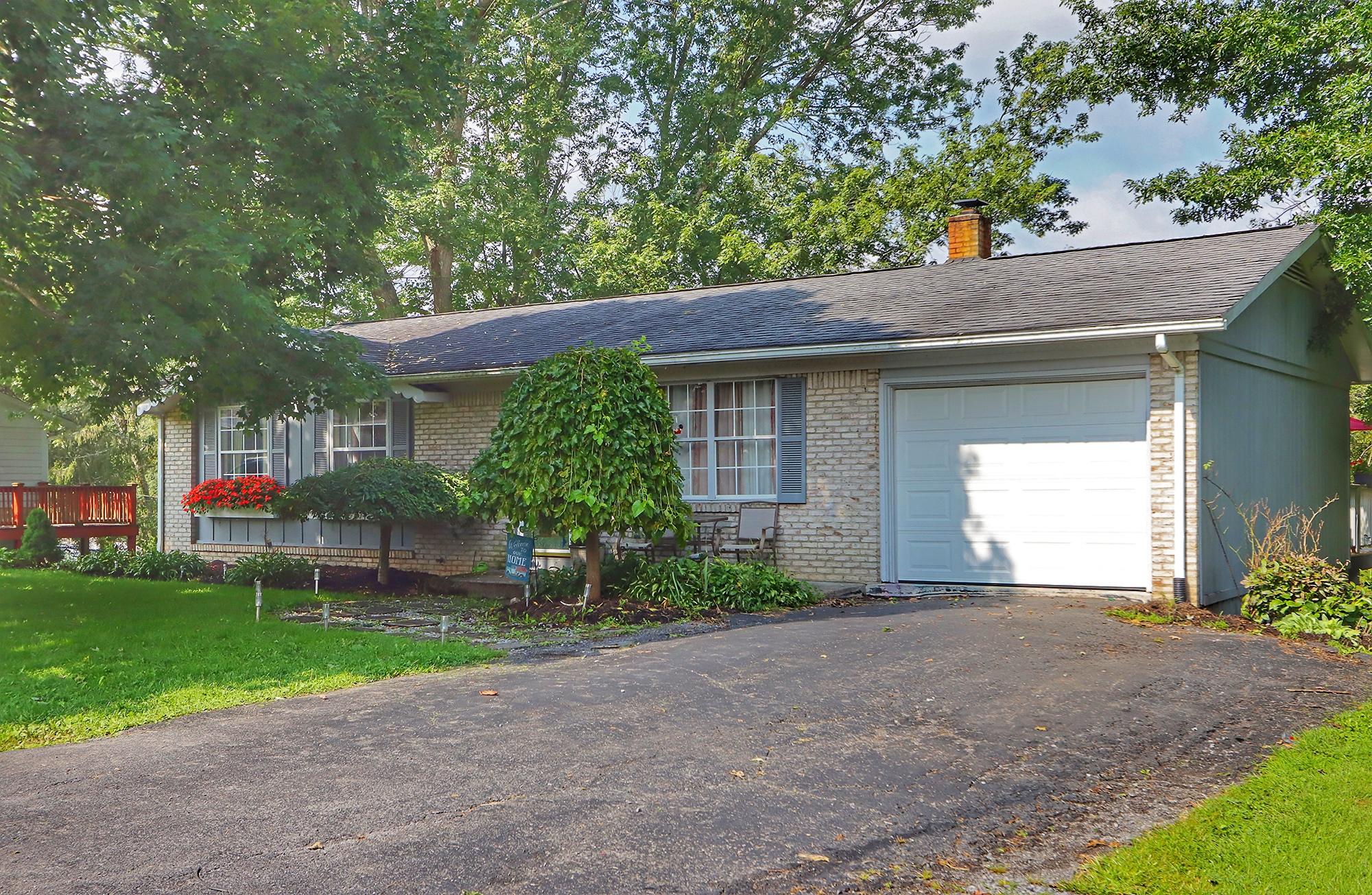 217 Sunset Cir Road Lewisburg, WV 24901 - Photo 1 of 38 Gallery Image 1