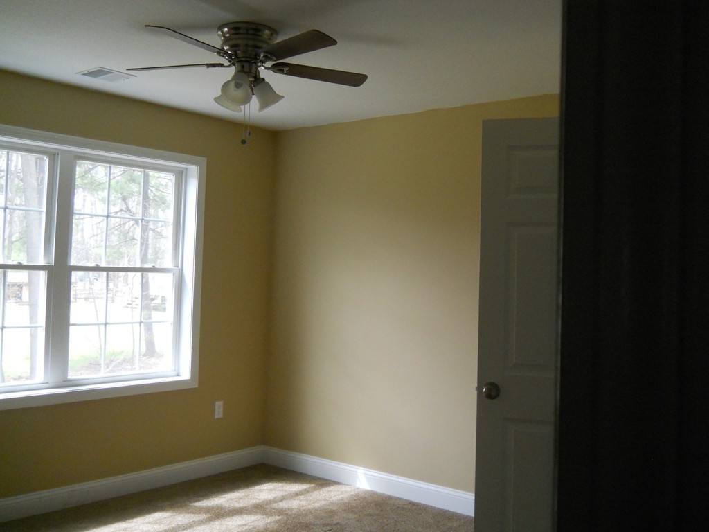 5 Signal Hill Circle Springfield, MA 01118 - Photo 19 of 27