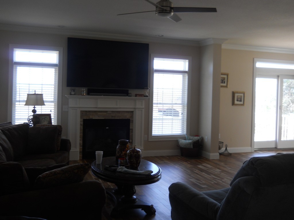 5 Signal Hill Circle Springfield, MA 01118 - Photo 4 of 27