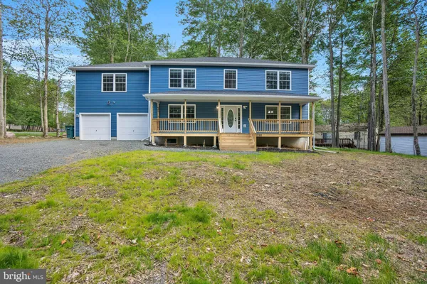 $450,000 | 8595 Periwinkle Drive, Tobyhanna, PA 18466