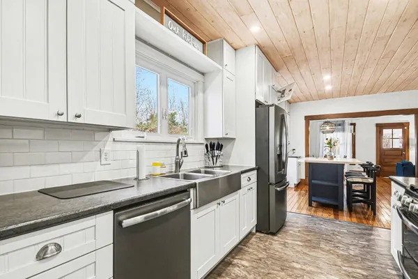 $419,000 | 7241 101st Avenue, South Haven, MI 49090