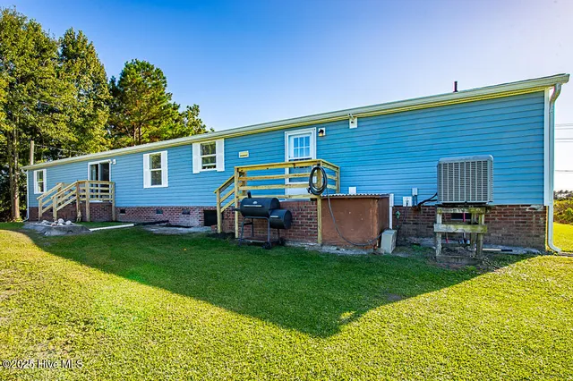 $269,000 | 645 Highway 70 Bettie, Beaufort, NC 28516