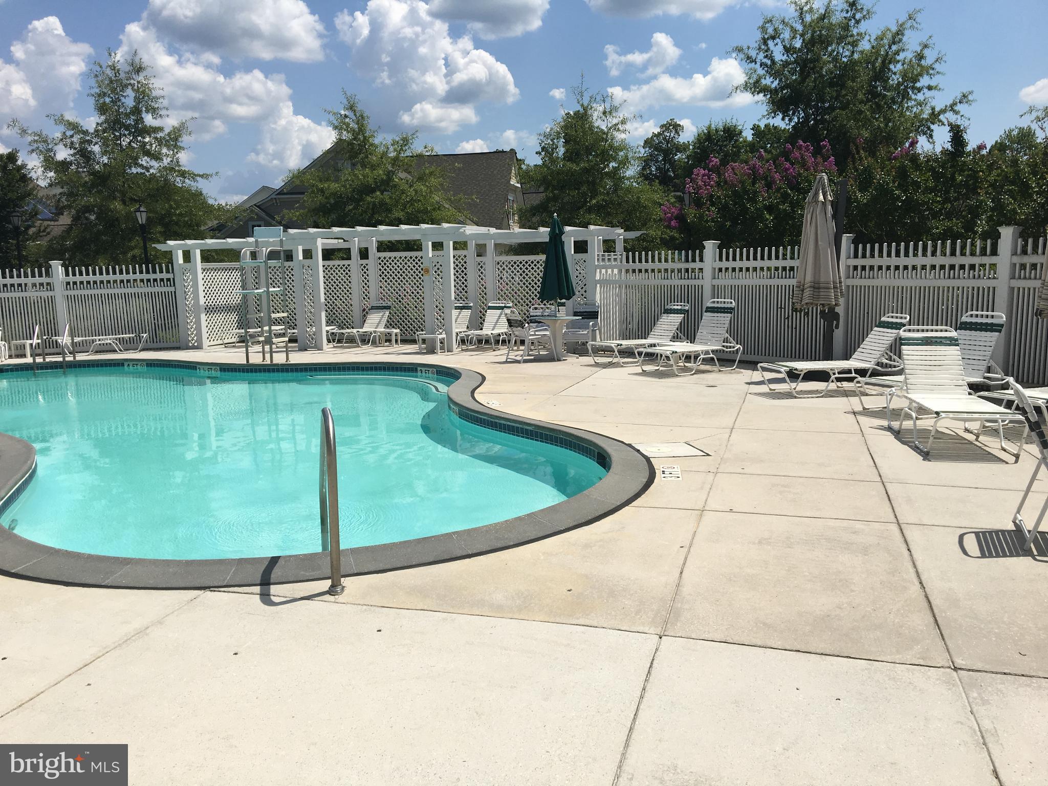 7207 Ivy Bank Road Laurel, MD 20707 - Photo 35 of 37 Outdoor Pool